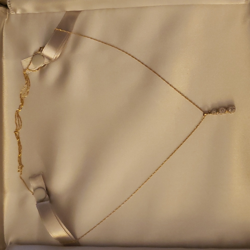 22in 14k gold chain with pendent